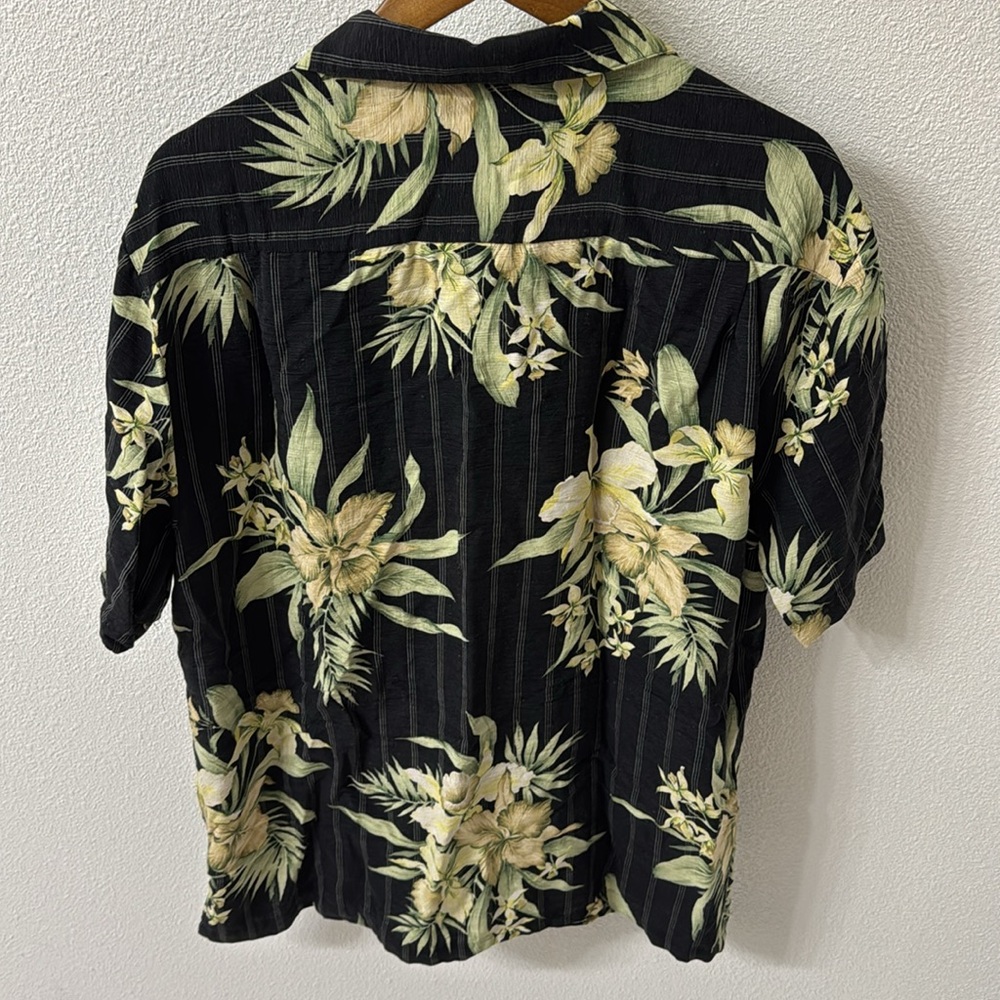Hawaiian Jacks 100% Silk Floral Button Down Shirt - Picture 3 of 4